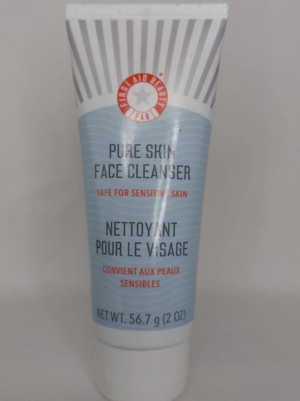 First Aid Beauty - Pure Skin Face Cleanser